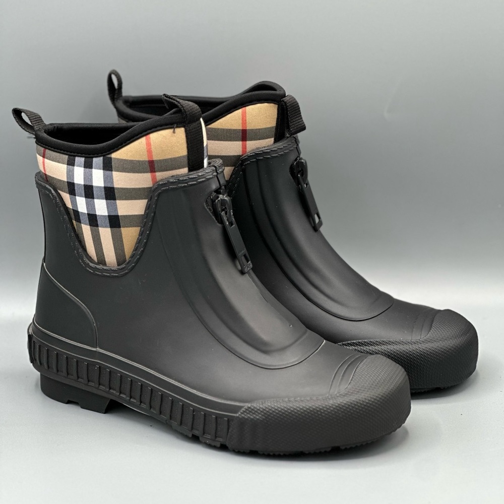 Burberry Flinton Check Rain Booties